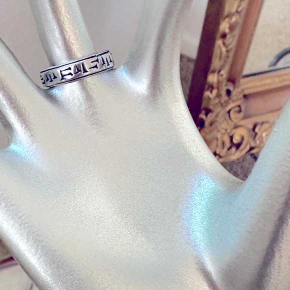 Vintage Silver Rune Ring - Picture 1 of 13
